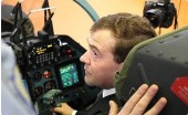 Медведев отменяет советские законы. Летать на самолетах станет опаснее