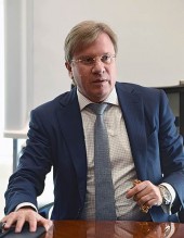 "Нельзя повторять ошибок, нельзя заигрываться" Гендиректор "Аэрофлота" Виталий Савельев о кризисе вокруг "Трансаэро"