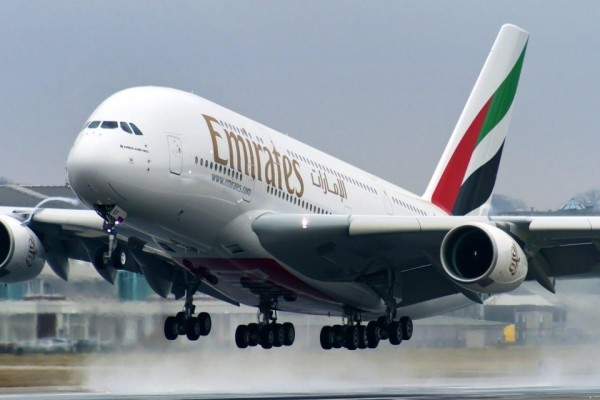 Вертикального интервала в 1000 футов для Airbus A380 мало?