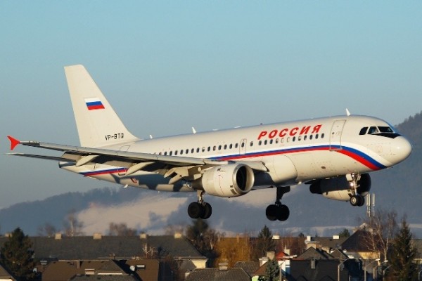 «Россия» увольняет три сотни пилотов и авиатехников